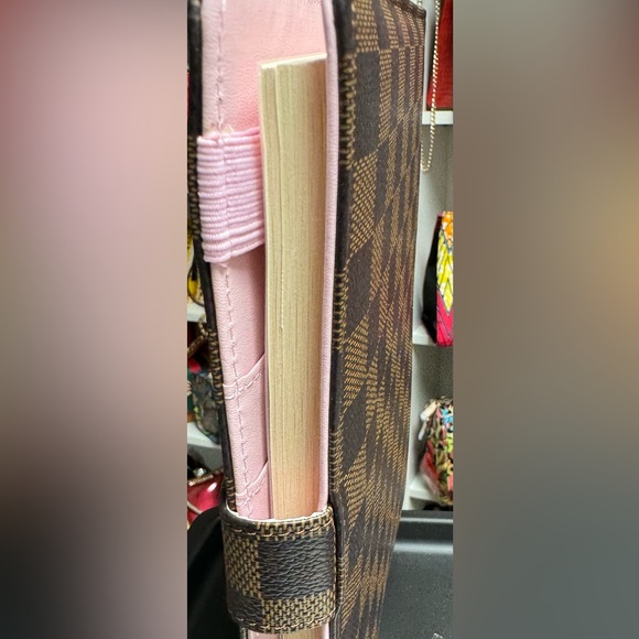 Checkered Planner - Picture 3 of 6